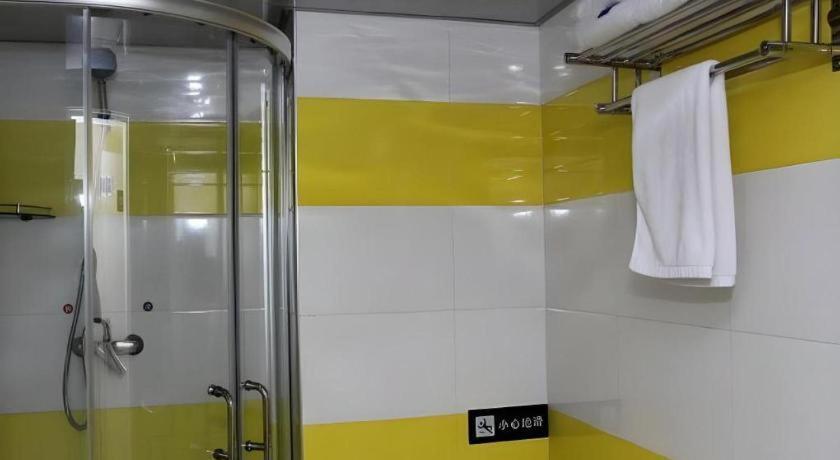 7 Days Inn Chengdu Sichuan University South Railway Station Εξωτερικό φωτογραφία