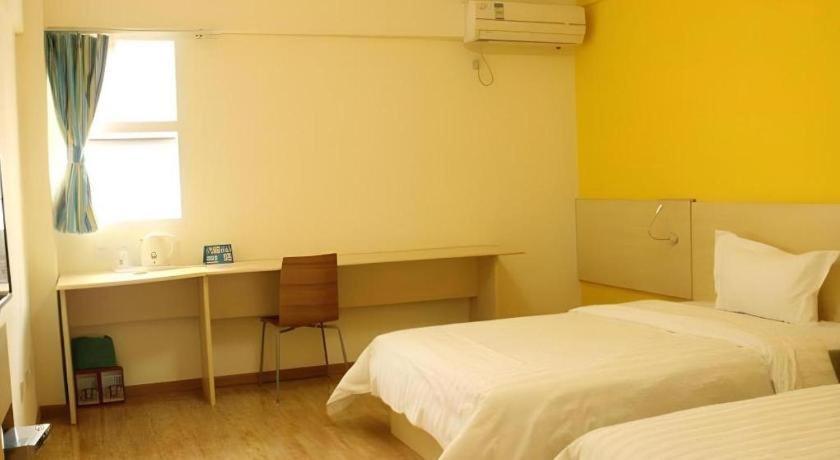 7 Days Inn Chengdu Sichuan University South Railway Station Εξωτερικό φωτογραφία