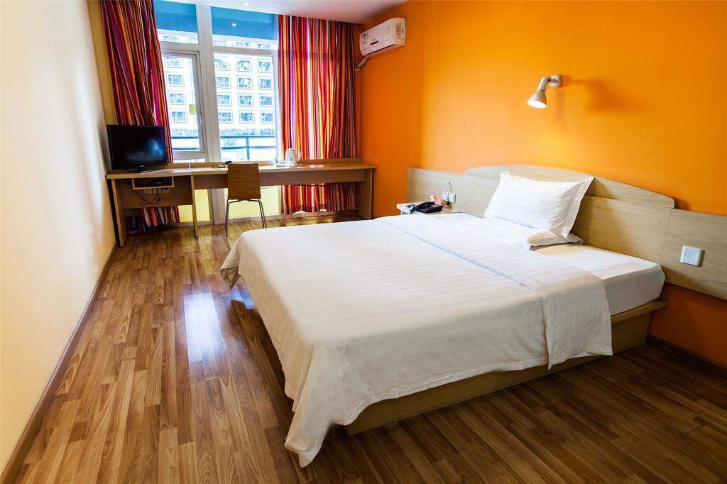 7 Days Inn Chengdu Sichuan University South Railway Station Εξωτερικό φωτογραφία