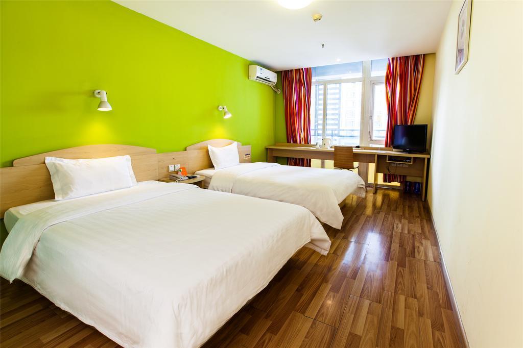 7 Days Inn Chengdu Sichuan University South Railway Station Εξωτερικό φωτογραφία